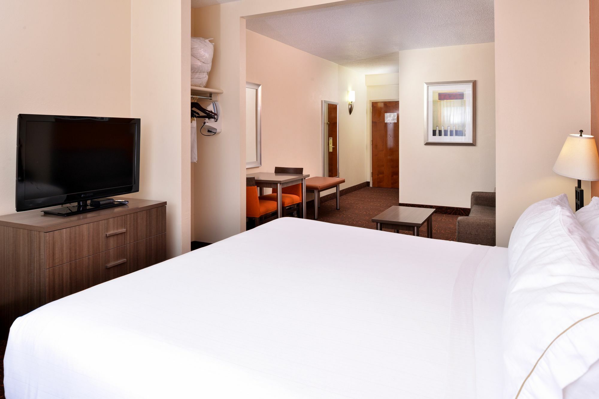 Holiday Express & Chattanooga-lookout Mountain By Ihg 3*